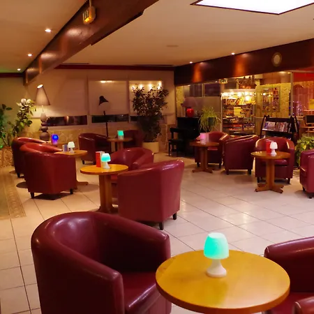 Hotel Logis Hotels, Aquilon, Saint-nazaire 4*