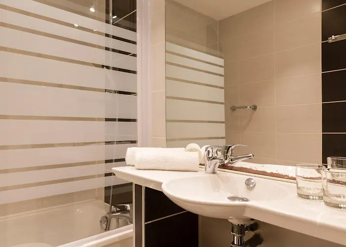 Logis Hotels, Aquilon, Saint-nazaire 호텔 생나제르