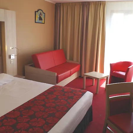 Logis Hotels, Aquilon, Saint-nazaire 4*