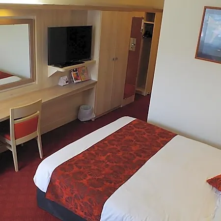 Logis Hotels, Aquilon, Saint-nazaire מלון 4*