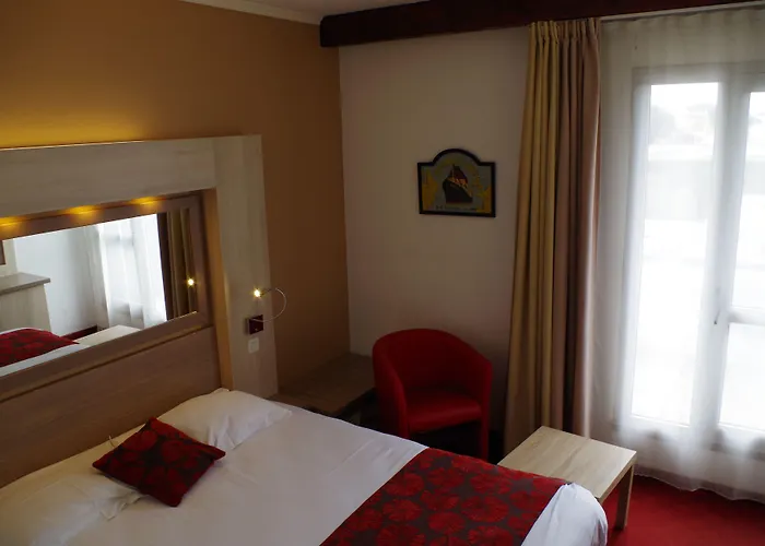 Logis Hotels, Aquilon, Saint-nazaire 4*