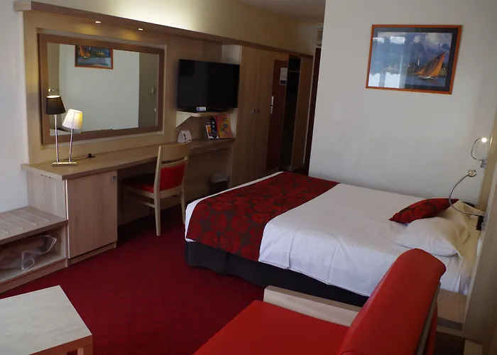 Logis Hotels, Aquilon, Saint-nazaire Hotel 4*