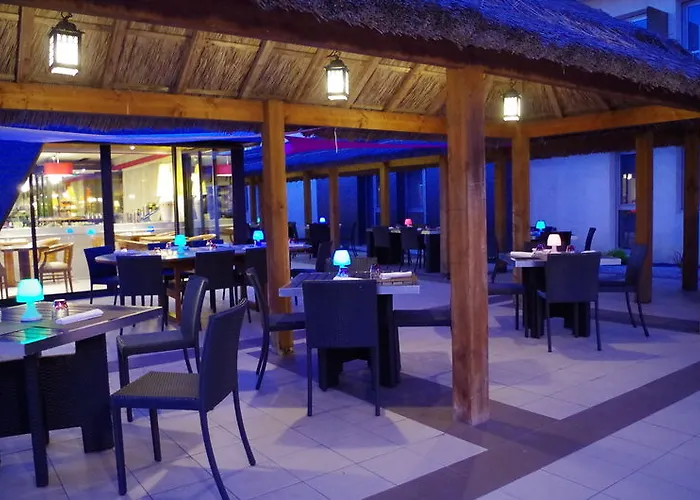 호텔 Logis Hotels, Aquilon, Saint-nazaire 생나제르