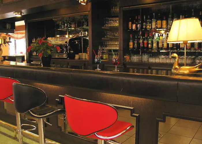 Hotel Logis Hotels, Aquilon, Saint-nazaire 4*