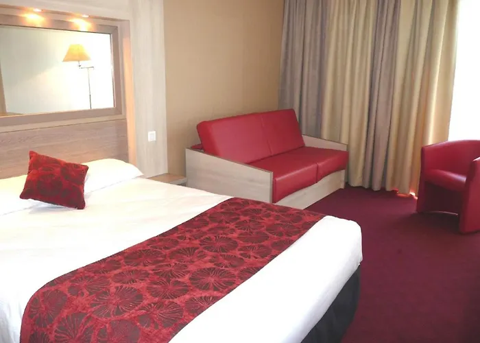 Logis Hotels, Aquilon, Saint-nazaire 4*