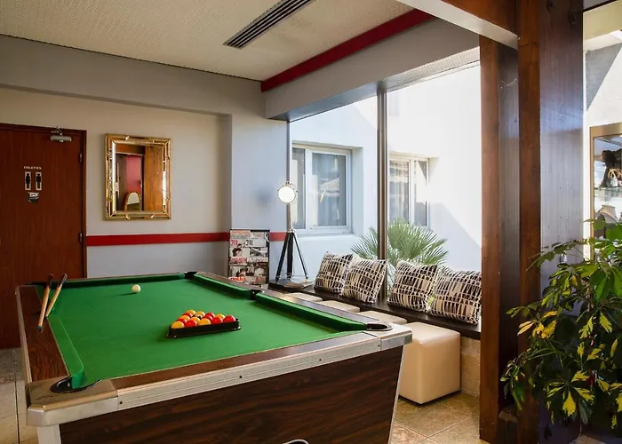 Hotel Logis Hotels, Aquilon, Saint-nazaire 4*